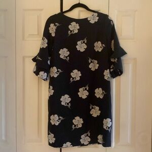Banana Republic dress. Size 4. Great condition